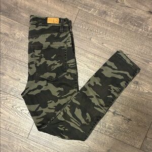 Supplies High-Rise Jeans — Camo — Size 10